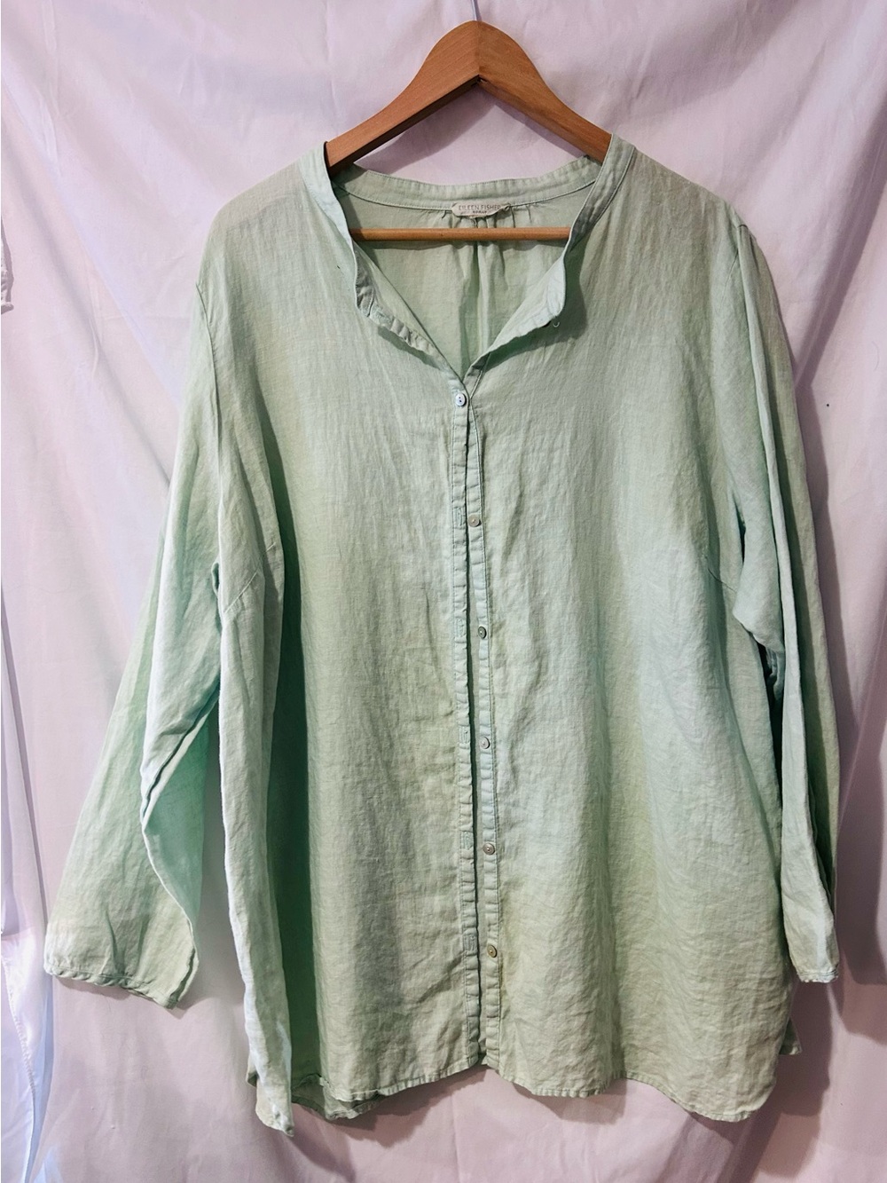 Eileen Fischer Women’s Light Green Irish Linen Button Down Long Sleeve Top 1X